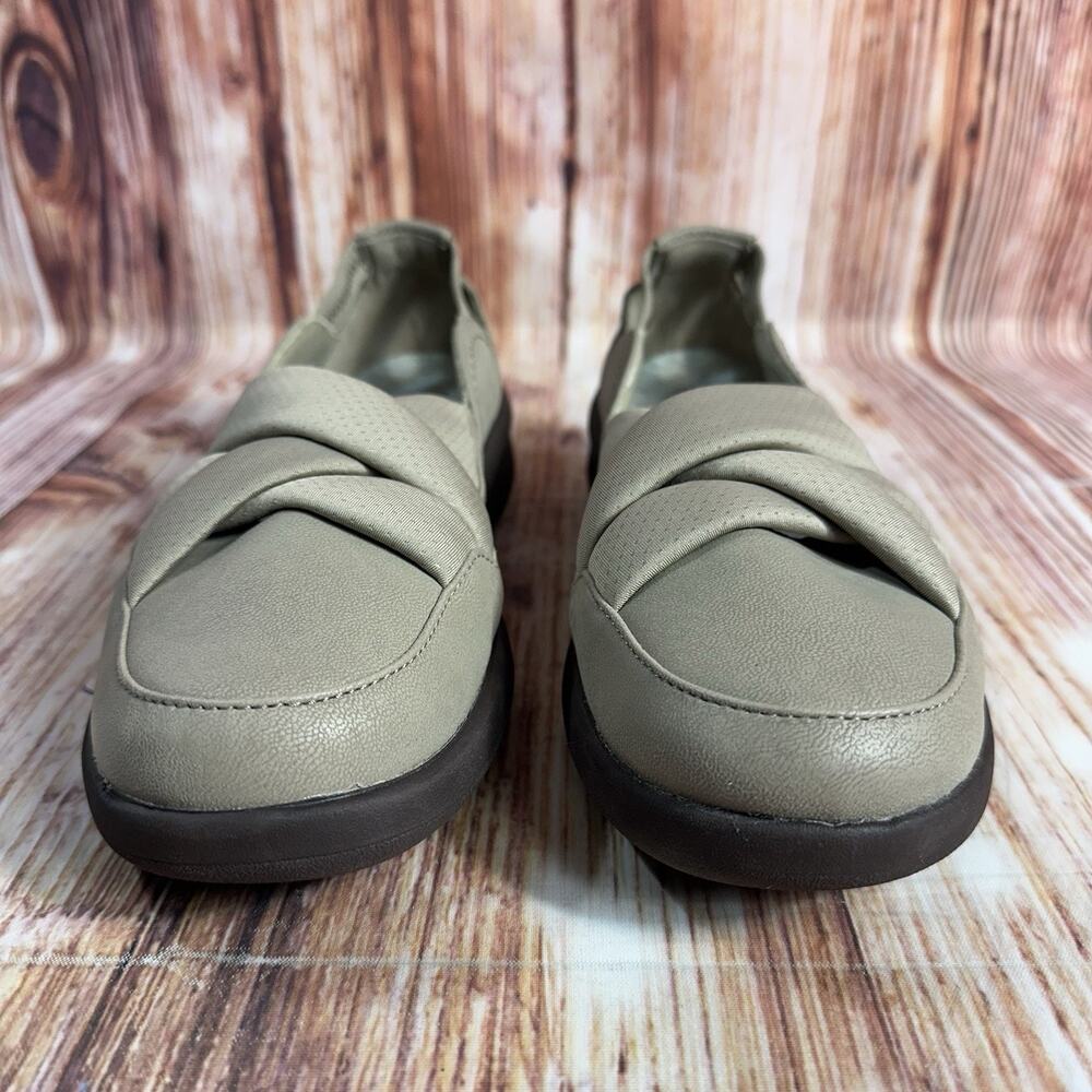 Clarks Cloudsteppers SILLIAN STAR Size 7 Tan Criss Cross Loafers Shoes Flats - Picture 2 of 10